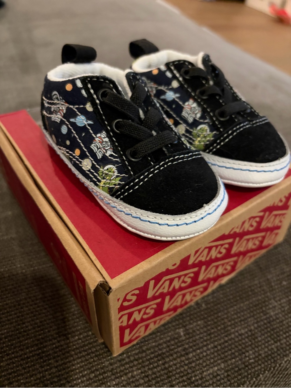 Vans Baby “Cosmic Zoo” Old Skool Crib Shoes
